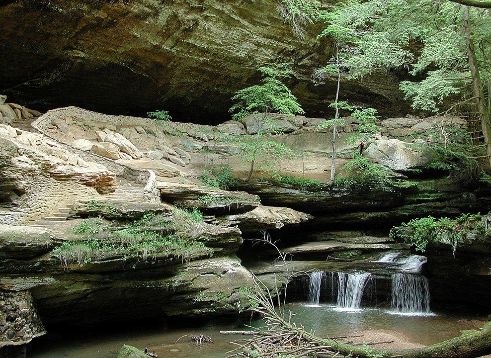 Old Man's Cave | Travel Guides Free