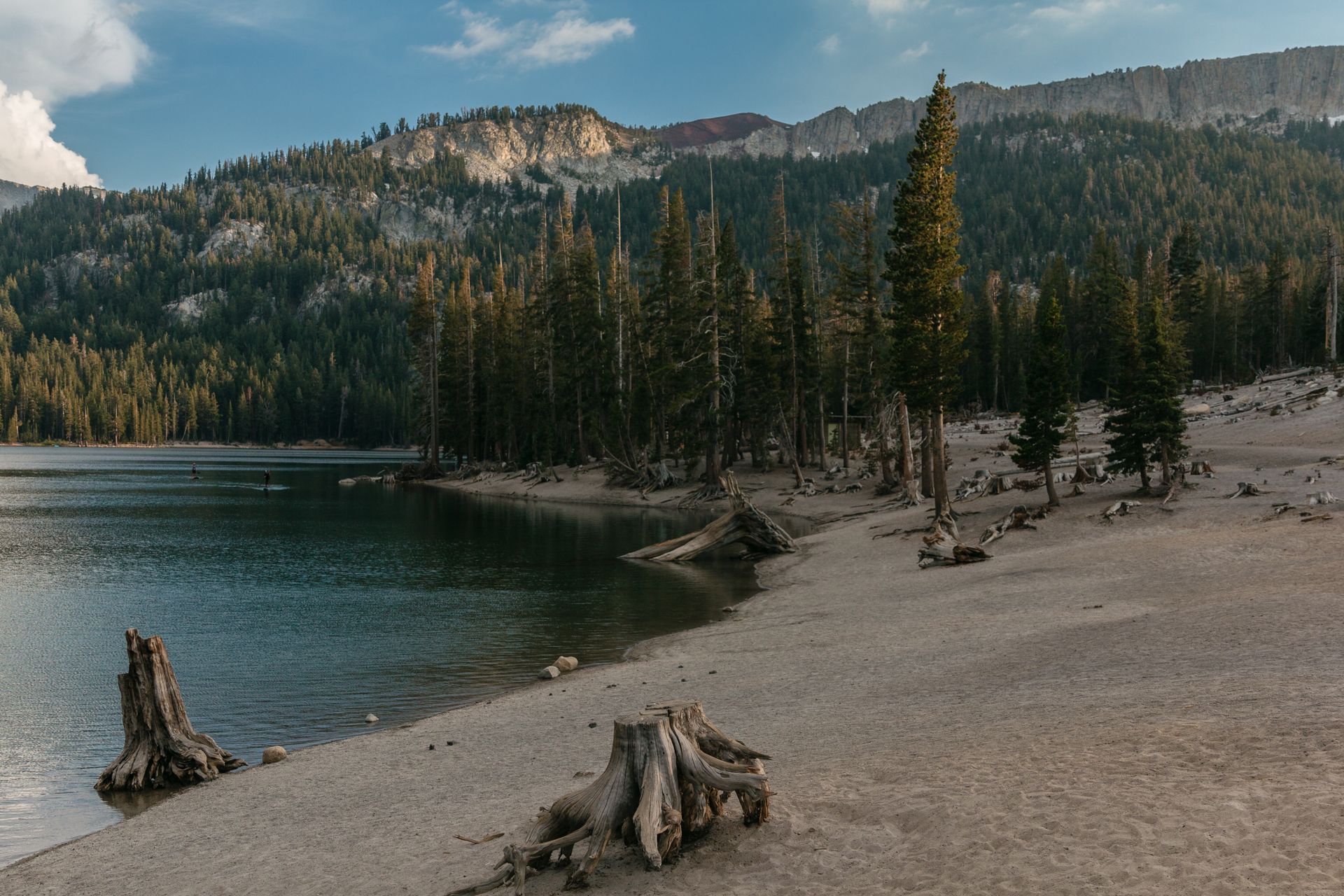 America’s Most Beautiful Lakes to Visit This Summer